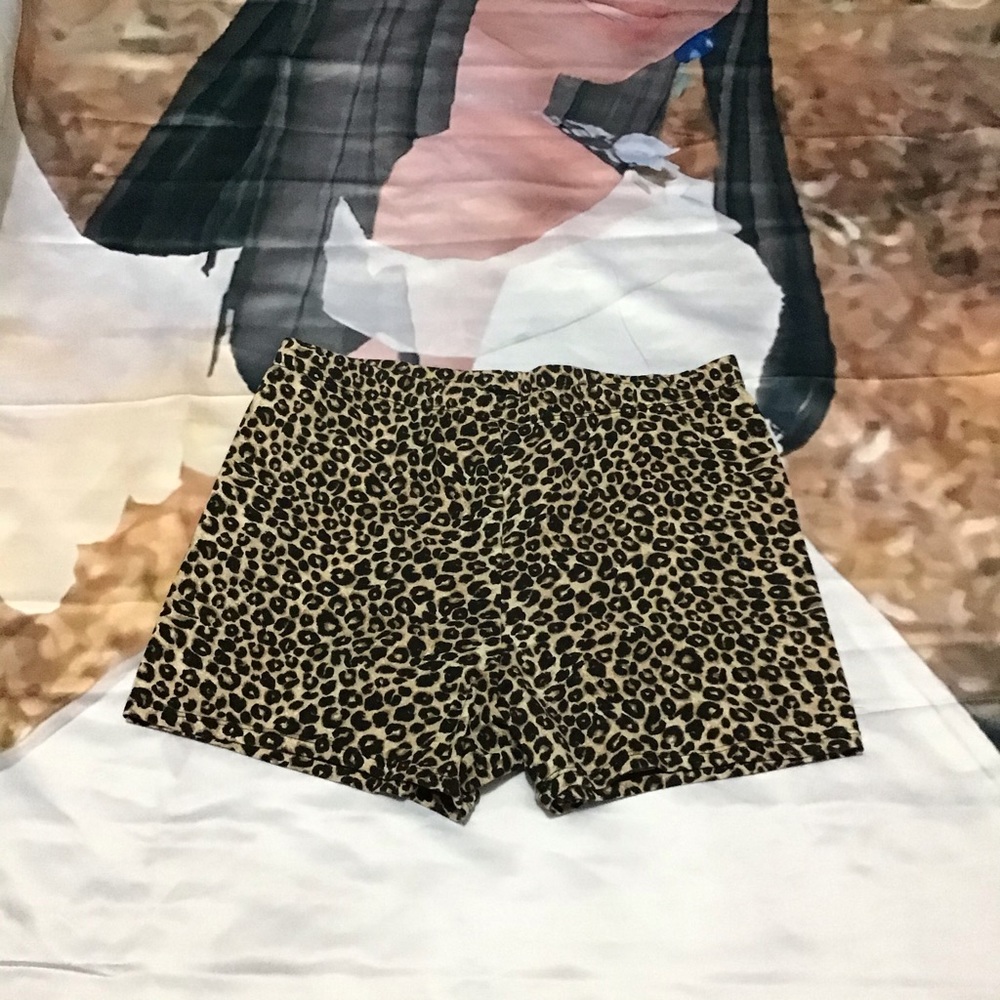 NWOT Forever 21 Cheetah All Over Print Bike Short